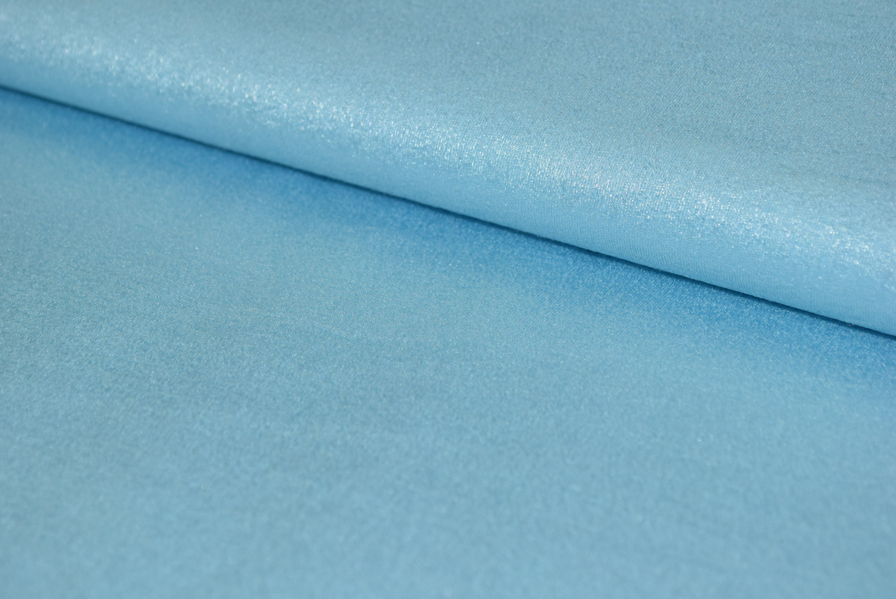 Милан голубой